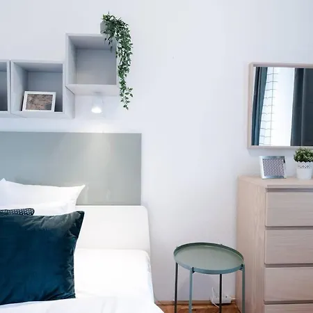 Apartment Excellent Location Lovely With Ac *